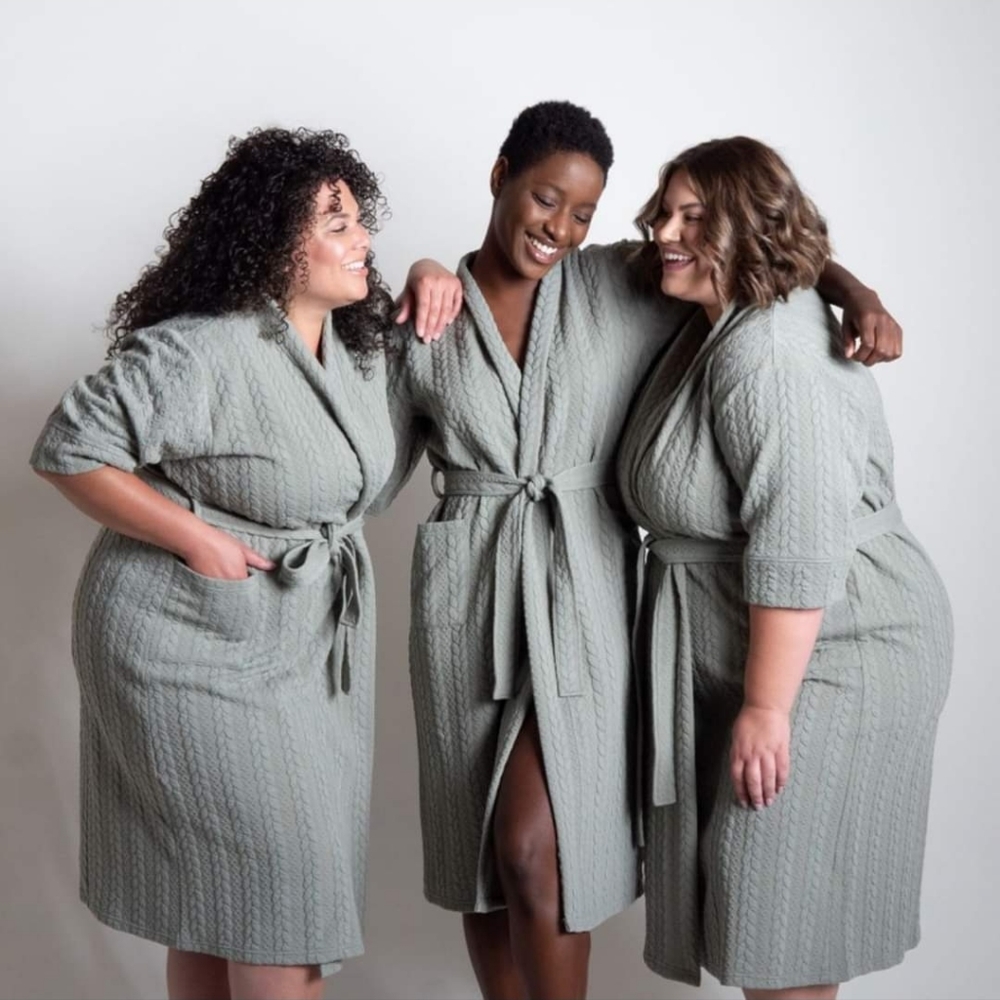 Bollie brand robe